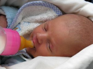 biberon-bebe-enfant-carie-jeune-enfant-lait-maternel-jus-dentiste-ottawa-outaouais-aylmer